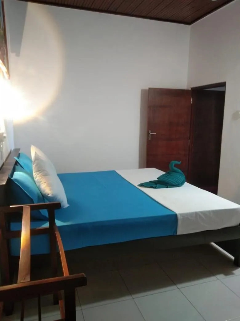 Fionn'S Coconut Beach House Negombo Hotel